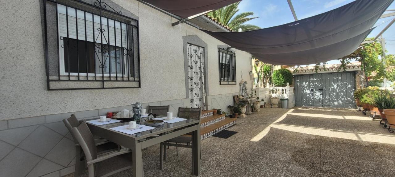 Casita De Invitados En