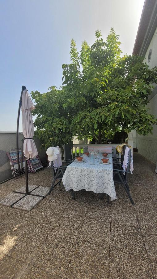 Casita De Invitados En